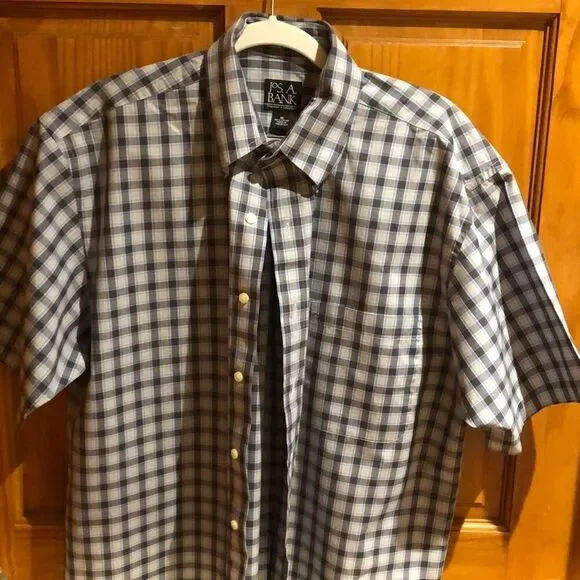 Jos. A. Bank Button Down Shirt Medium - Picture 3 of 4